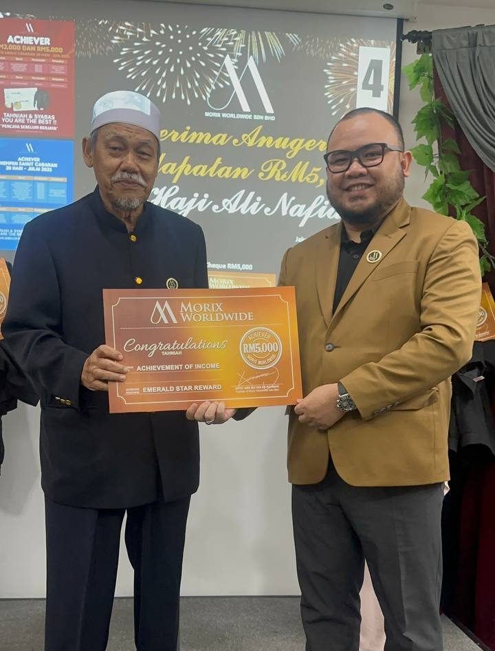 photo_6158784963193982428_y